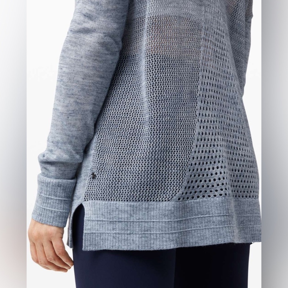 Lululemon-Well Being Crew Sweater *Linen-
Heathered Sailboat/Classic Navy Small - Picture 2 of 11
